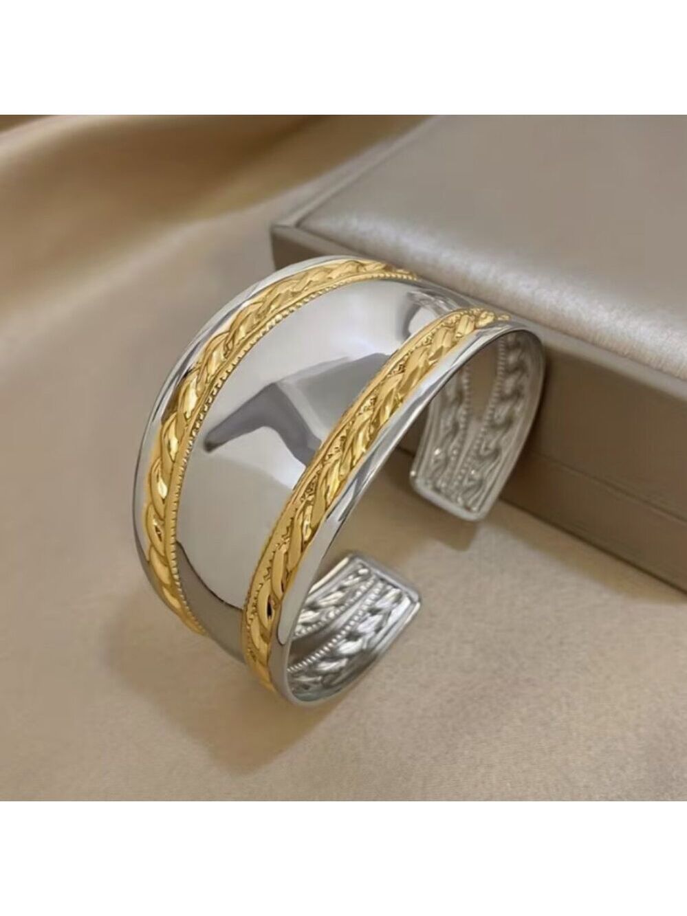 Luxury Elegant Twisted Wide Curved Stainless Steel Open Bracelet Bangle